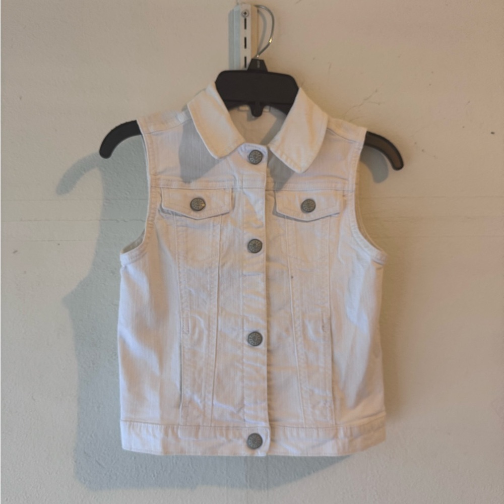 Crazy 8 White Button-Up Vest